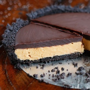 Chocolate Peanut Butter Pie and Other Easy No-Bake Dessert Recipes | Plumlee Vacation Rentals Indian Rocks Beach