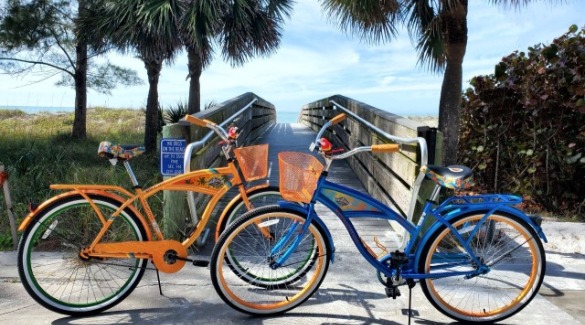 Beach cruiser bikes parked in front of Indian Rocks Beach | Plumlee Indian Rocks Beach Rentals