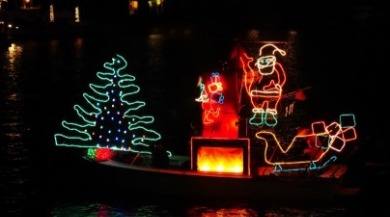 irb boat parade | Plumlee Vacation Rentals