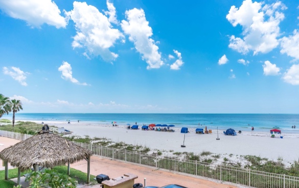 Sea Gate Indian Shores, Florida Condos for Long Weekend Getaways on the Gulf Coast | Plumlee Indian Rocks Beach Vacation Rentals