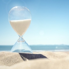 hourglass on the beach | Plumlee Realty